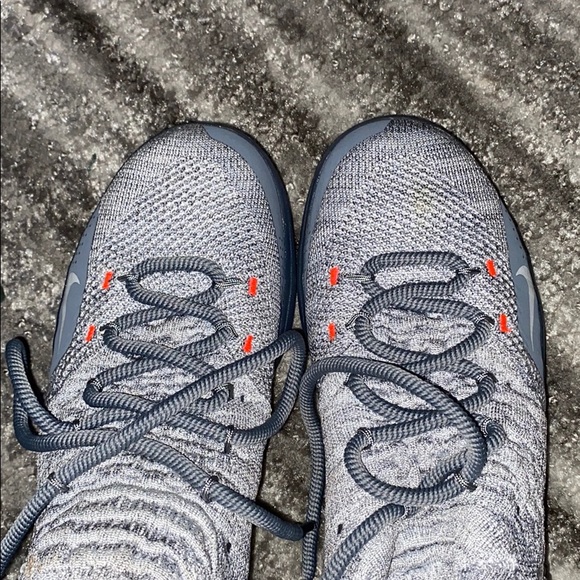 nike zoom kd 11 basketball sneakers - Picture 3 of 4